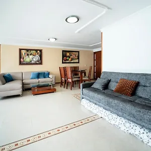 Apartamento Amplio Frente A La Playa El Rodadero, Santa Marta (Magdalena)